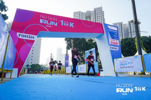 Race photo from Nu Skin Run 10K