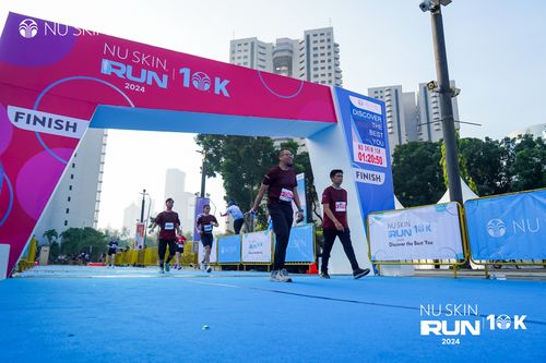 Race photo from Nu Skin Run 10K