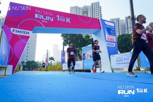 Race photo from Nu Skin Run 10K