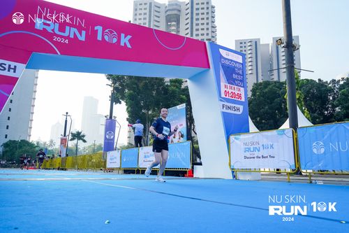 Race photo from Nu Skin Run 10K