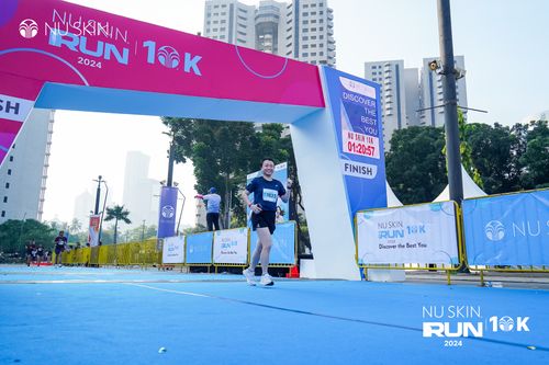 Race photo from Nu Skin Run 10K