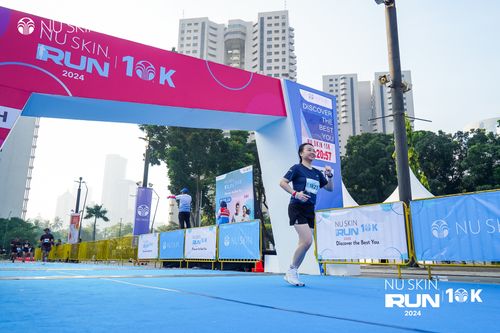 Race photo from Nu Skin Run 10K