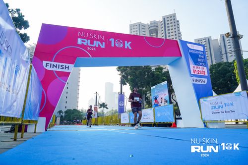 Race photo from Nu Skin Run 10K