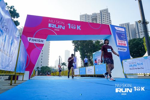 Race photo from Nu Skin Run 10K