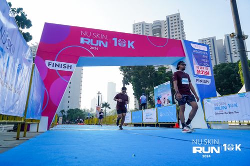Race photo from Nu Skin Run 10K