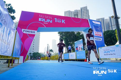 Race photo from Nu Skin Run 10K