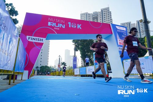 Race photo from Nu Skin Run 10K