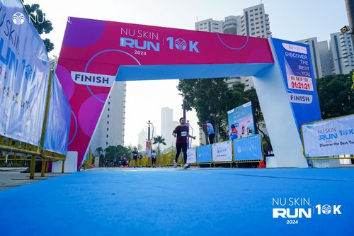 Race photo from Nu Skin Run 10K