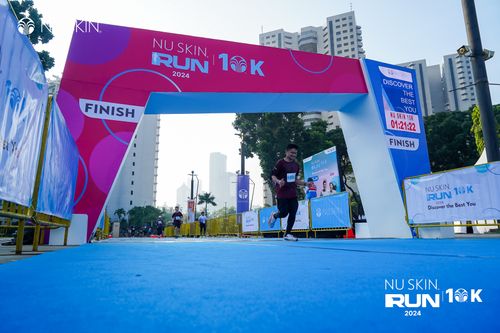 Race photo from Nu Skin Run 10K