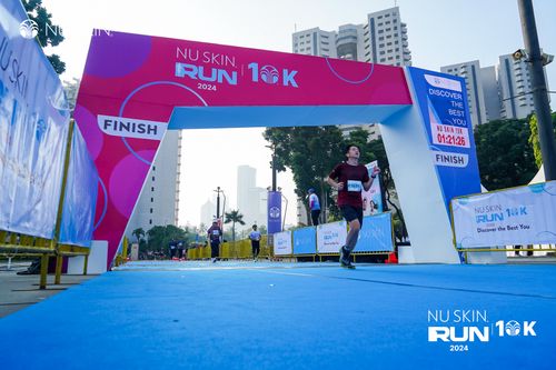 Race photo from Nu Skin Run 10K