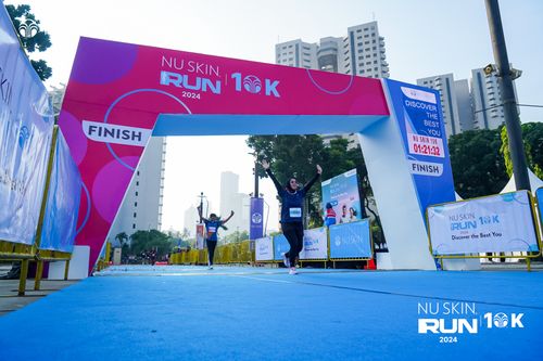 Race photo from Nu Skin Run 10K