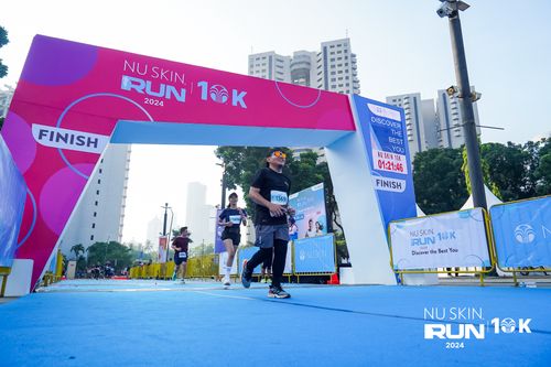 Race photo from Nu Skin Run 10K
