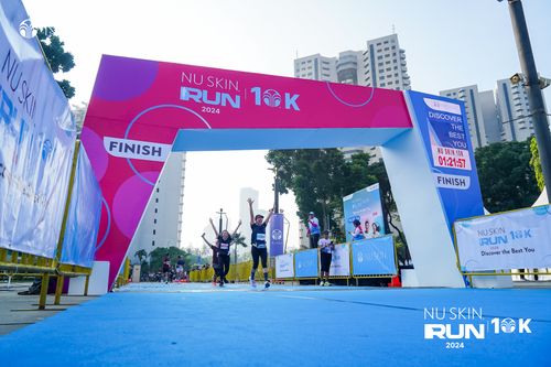 Race photo from Nu Skin Run 10K