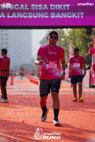 Race photo from Smartfren Run 2025 