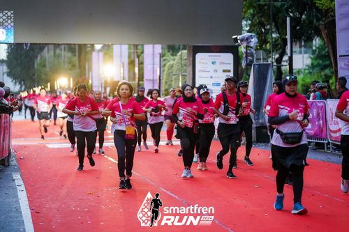 Race photo from Smartfren Run 2024