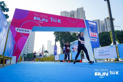 Race photo from Nu Skin Run 10K