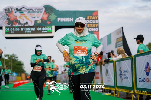 Race photo from Arutmin Borneo Run 2024