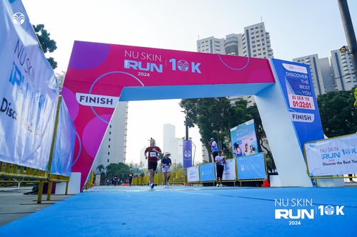 Race photo from Nu Skin Run 10K