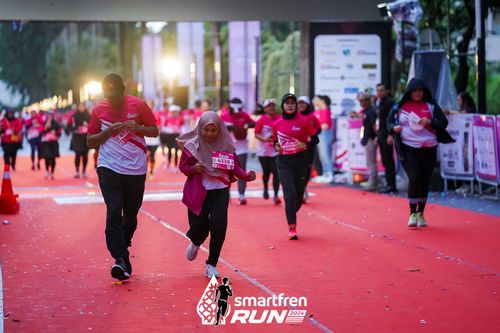 Race photo from Smartfren Run 2024