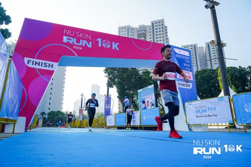 Race photo from Nu Skin Run 10K