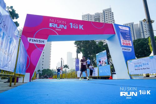Race photo from Nu Skin Run 10K