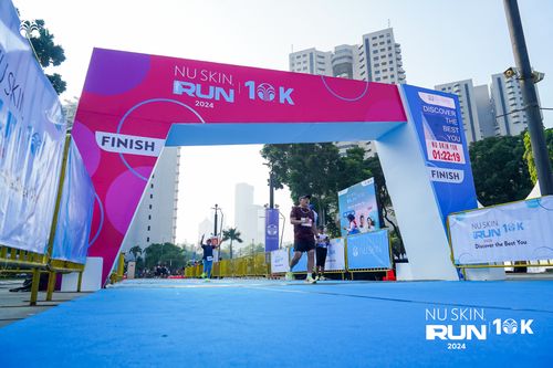 Race photo from Nu Skin Run 10K