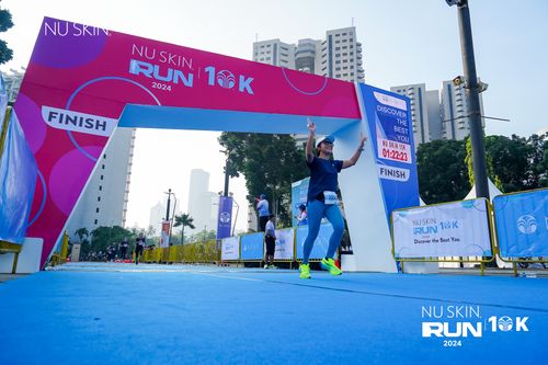 Race photo from Nu Skin Run 10K