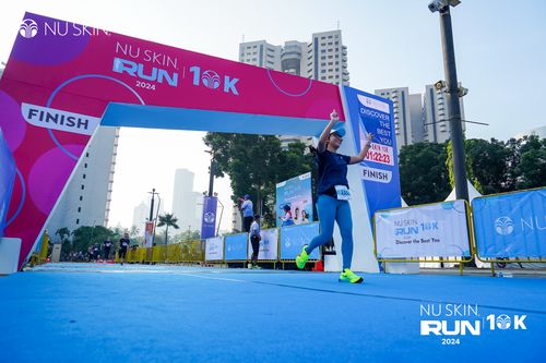 Race photo from Nu Skin Run 10K