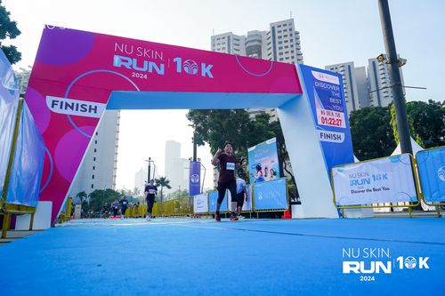 Race photo from Nu Skin Run 10K