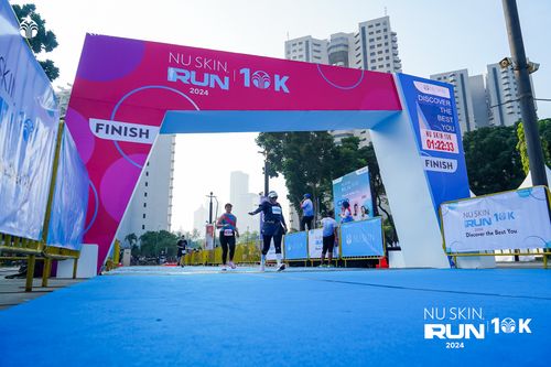 Race photo from Nu Skin Run 10K