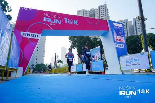 Race photo from Nu Skin Run 10K