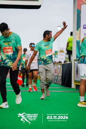 Race photo from Arutmin Borneo Run 2024