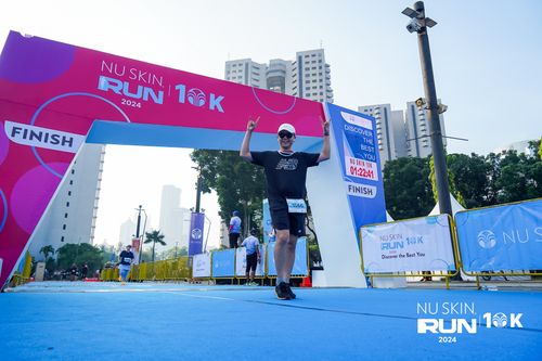 Race photo from Nu Skin Run 10K