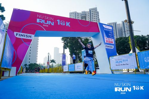 Race photo from Nu Skin Run 10K