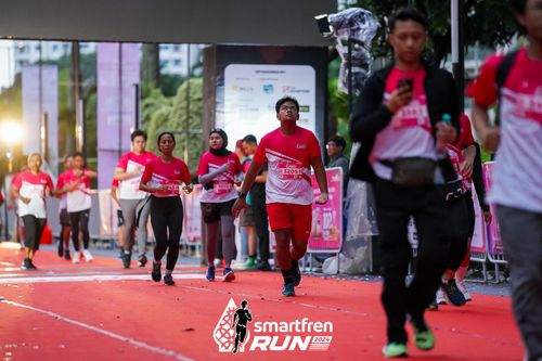 Race photo from Smartfren Run 2024