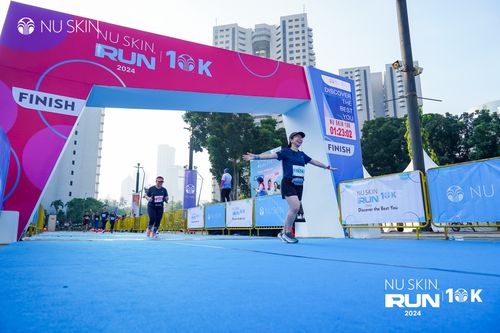 Race photo from Nu Skin Run 10K