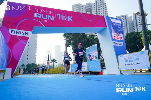 Race photo from Nu Skin Run 10K