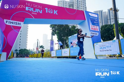 Race photo from Nu Skin Run 10K