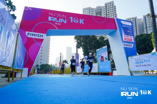 Race photo from Nu Skin Run 10K