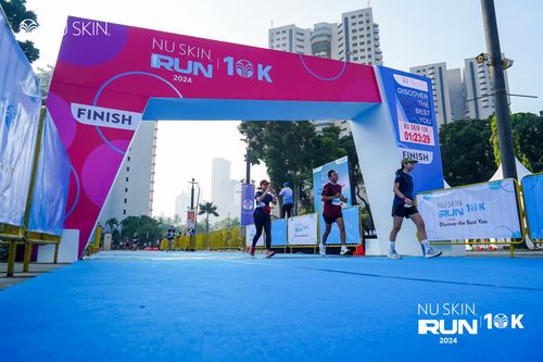 Race photo from Nu Skin Run 10K