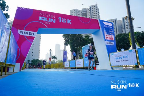 Race photo from Nu Skin Run 10K