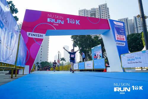 Race photo from Nu Skin Run 10K