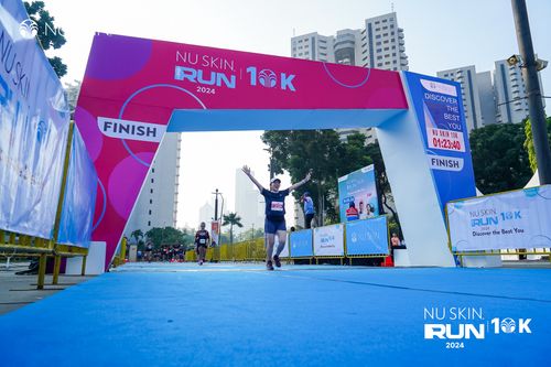Race photo from Nu Skin Run 10K