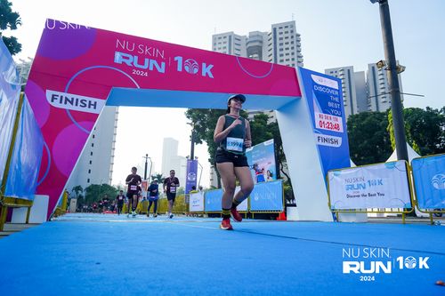 Race photo from Nu Skin Run 10K