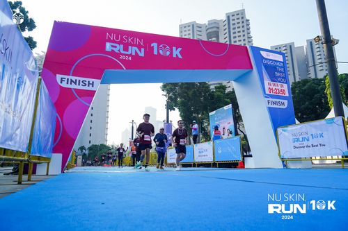 Race photo from Nu Skin Run 10K
