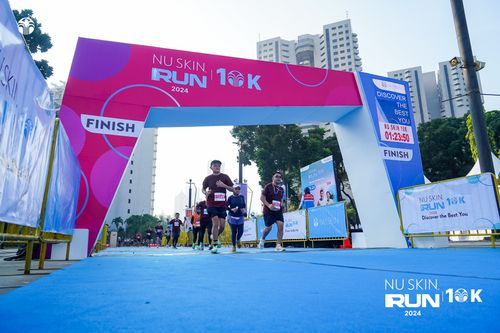 Race photo from Nu Skin Run 10K