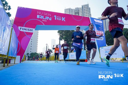 Race photo from Nu Skin Run 10K