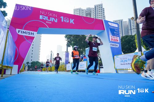 Race photo from Nu Skin Run 10K