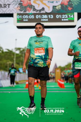 Race photo from Arutmin Borneo Run 2024