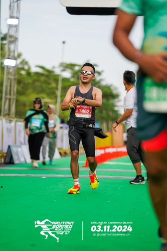 Race photo from Arutmin Borneo Run 2024
